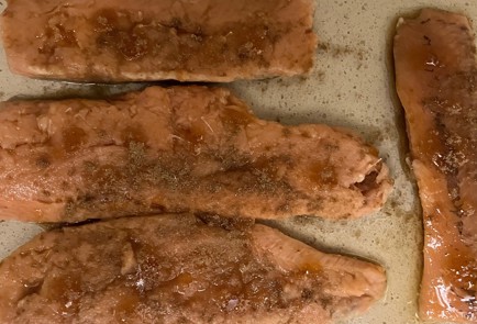 Фото шага рецепта Горбуша с медовым соусом 191168 шаг 8  