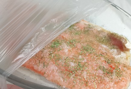 Фото шага рецепта Горбуша слабосоленая подомашнему 191220 шаг 8  