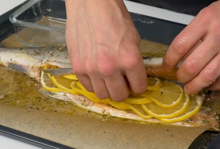 Фото шага рецепта Горбуша в духовке 151619 шаг 6  