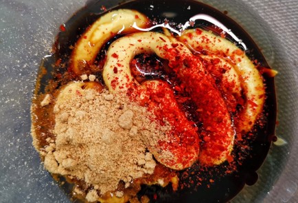 Фото шага рецепта Горчичные куриные ножки запеченные на соли 152572 шаг 5  