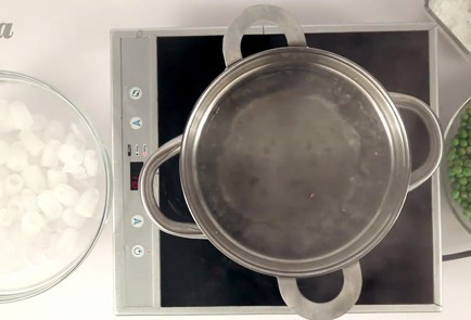 Фото шага рецепта Гороховый суп с мятой и свиной рулькой 25692 шаг 3  