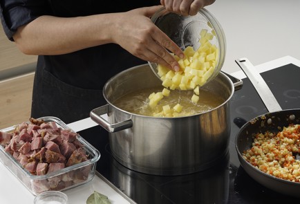 Фото шага рецепта Гороховый суп с копченостями 153129 шаг 10  