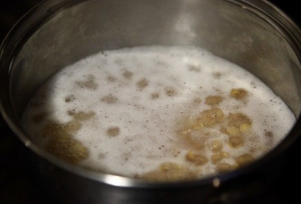 Фото шага рецепта Горшочки с бараниной и горохом в духовке 173748 шаг 1