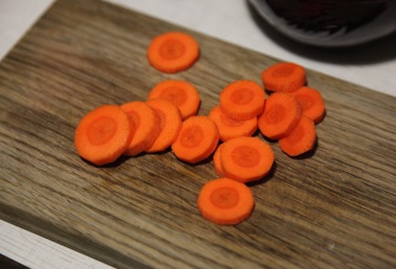 Фото шага рецепта Горшочки с бараниной и горохом в духовке 173748 шаг 4