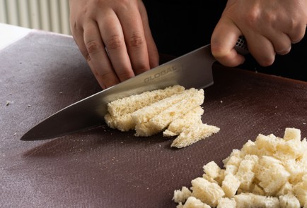 Фото шага рецепта Горячие бутербродышарлотки 151015 шаг 4  