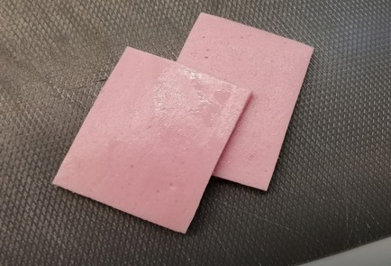 Фото шага рецепта Горячий бутерброд с колбасой 190536 шаг 2  