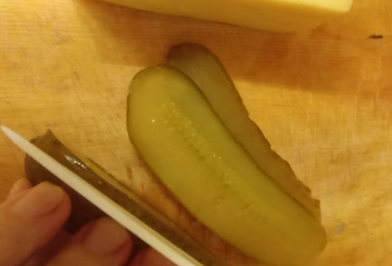 Фото шага рецепта Горячий бутерброд с сосиской 191096 шаг 3  