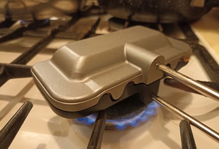 Фото шага рецепта Горячий бутерброд с тунцом и оливками 191097 шаг 6  