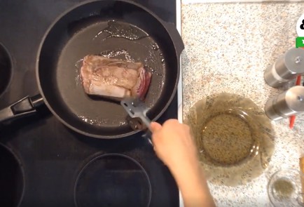 Фото шага рецепта Говядина Веллингтон по рецепту Гордона Рамзи 51381 шаг 2  