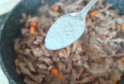 Фото шага рецепта Говядина тушеная подомашнему 190654 шаг 8