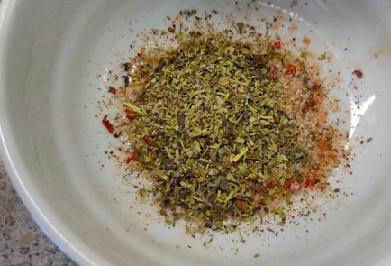 Фото шага рецепта Говядина поитальянски с чесноком и розмарином на мангале 190115 шаг 5