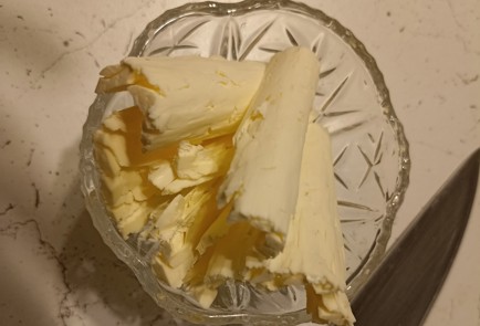 Фото шага рецепта Говядина тушенная покремлвски в сковороде 191250 шаг 4  