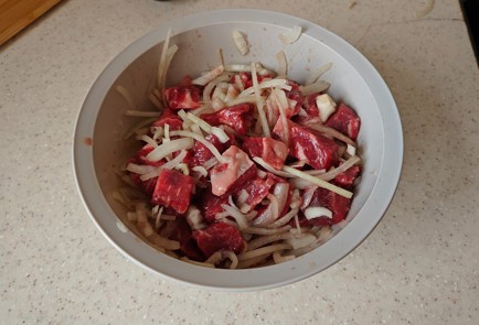 Фото шага рецепта Говядина с баклажанами и черри в духовке 176164 шаг 4  