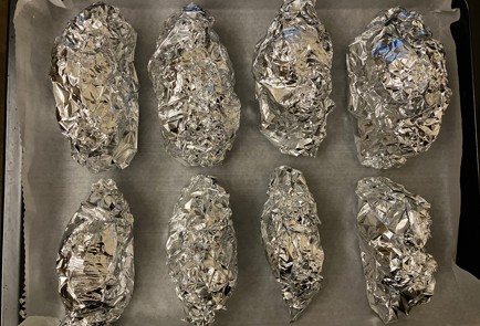 Фото шага рецепта Говядина с брокколи и лукомпореем 190316 шаг 9  