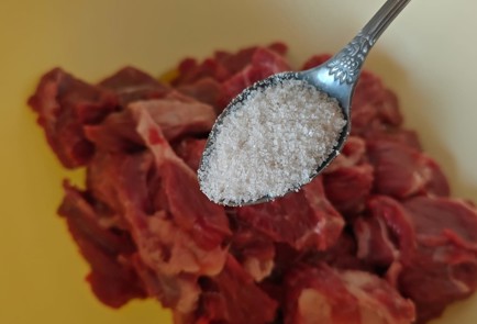 Фото шага рецепта Говядина с картофелем и морковью в рукаве 189358 шаг 3  