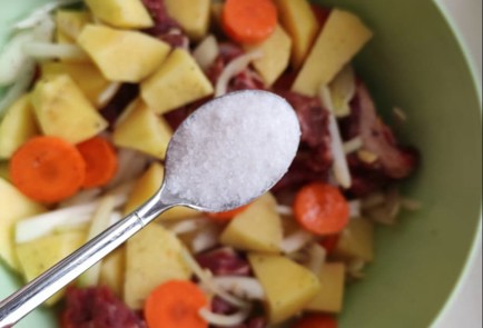 Фото шага рецепта Говядина с картофелем в рукаве 173602 шаг 8  