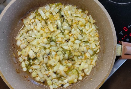 Фото шага рецепта Говядина с розмарином и луковой заправкой 174255 шаг 10  