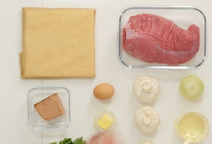 Фото шага рецепта Говядина Веллингтон 93300 шаг 1  