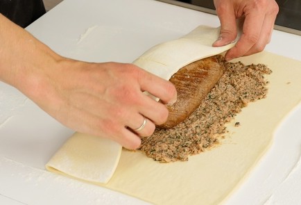 Фото шага рецепта Говядина Веллингтон 93300 шаг 8  