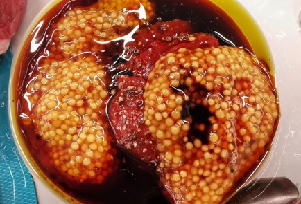 Фото шага рецепта Говяжья шея в пряном маринаде запеченная в рукаве 152908 шаг 4  