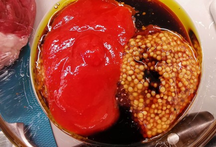 Фото шага рецепта Говяжья шея в пряном маринаде запеченная в рукаве 152908 шаг 5  