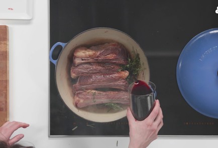 Фото шага рецепта Говяжьи ребра в красном вине 175435 шаг 4  