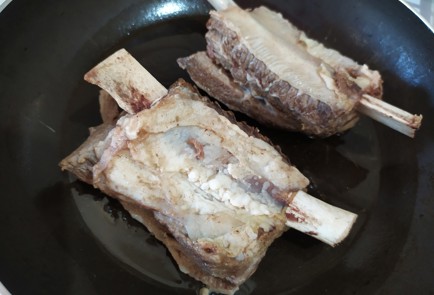 Фото шага рецепта Говяжьи ребра в сметане 190116 шаг 3  