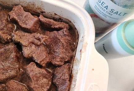 Фото шага рецепта Говяжьи щечки 189935 шаг 9  