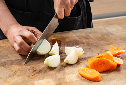 Фото шага рецепта Говяжьи щеки в духовке 190672 шаг 2  