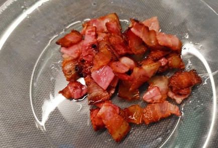 Фото шага рецепта Говяжий бульон с беконом 175620 шаг 17