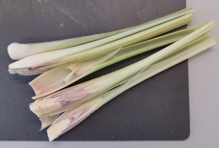 Фото шага рецепта Говяжий бульон с беконом 175620 шаг 5