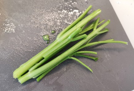 Фото шага рецепта Говяжий бульон с беконом 175620 шаг 6