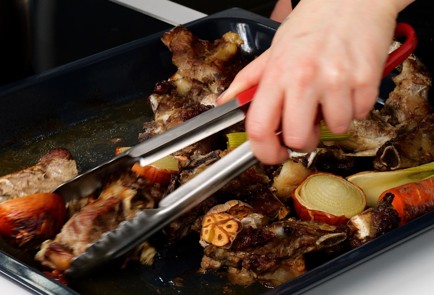 Фото шага рецепта Говяжий бульон 151794 шаг 5  