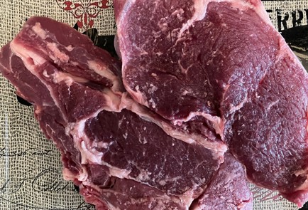 Фото шага рецепта Говяжий край с греческим йогуртом и чабером 186472 шаг 1  