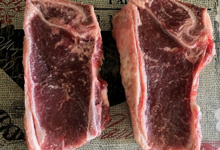 Фото шага рецепта Говяжий край со сладким соусом чили 186466 шаг 1  