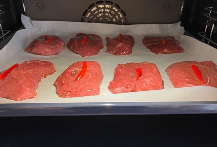 Фото шага рецепта Говяжий стейк в остропряном соусе 175930 шаг 10  