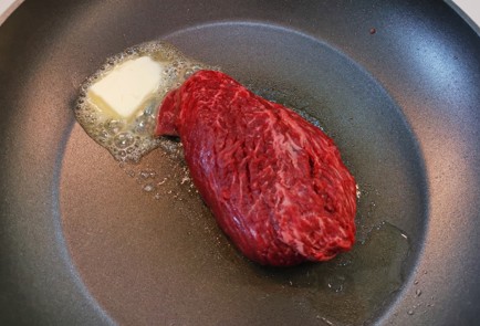 Фото шага рецепта Говяжий стейк 189217 шаг 3  