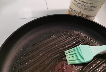 Фото шага рецепта Говяжий язык обжаренный на сковороде гриль 176013 шаг 5