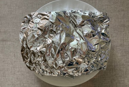 Фото шага рецепта Говяжья грудинка с брусничным соусом 176154 шаг 4  