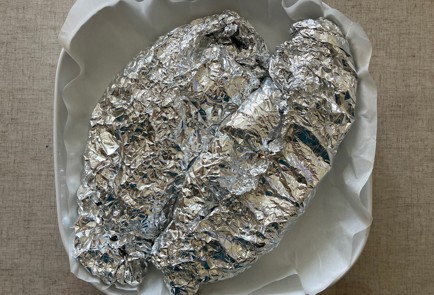 Фото шага рецепта Говяжья лопатка с брусничным соусом 186456 шаг 5  