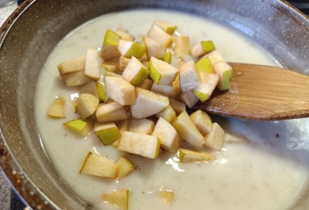 Фото шага рецепта Говяжья печень тушеная с айвой 190837 шаг 14  