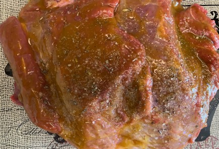 Фото шага рецепта Говяжья шея с орегано и базиликом 176371 шаг 3  