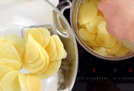 Фото шага рецепта Гратен дофинуа 17587 шаг 5  