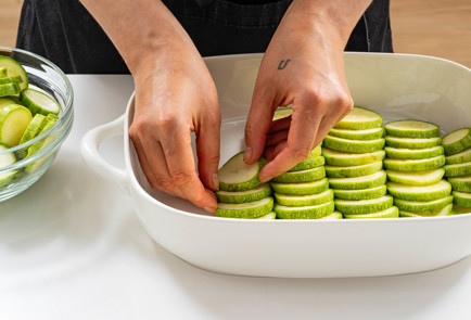 Фото шага рецепта Гратен из кабачков с сыром 189529 шаг 7  