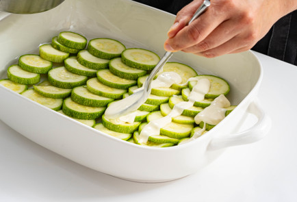 Фото шага рецепта Гратен из кабачков с сыром 189529 шаг 8  