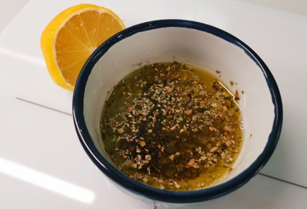 Фото шага рецепта Греческий салат с халапеньо 175522 шаг 11  