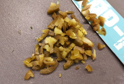 Фото шага рецепта Греческий салат с халапеньо 175522 шаг 7  