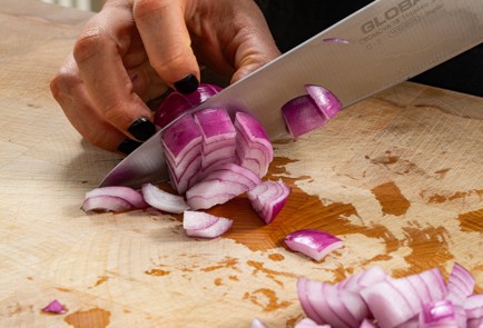 Фото шага рецепта Греческий салат с пастой 186986 шаг 4  