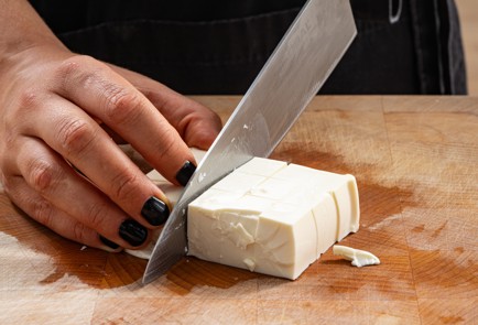 Фото шага рецепта Греческий салат с пастой 186986 шаг 7  