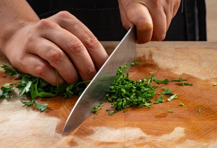 Фото шага рецепта Греческий салат с пастой 186986 шаг 8  